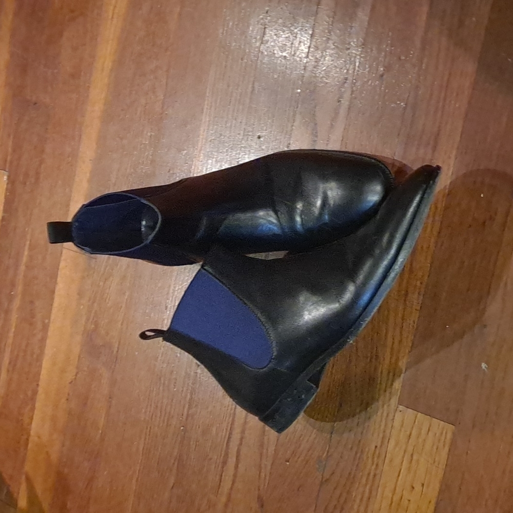 To Boot Black Leather Chelsea Boots with Navy Elastic